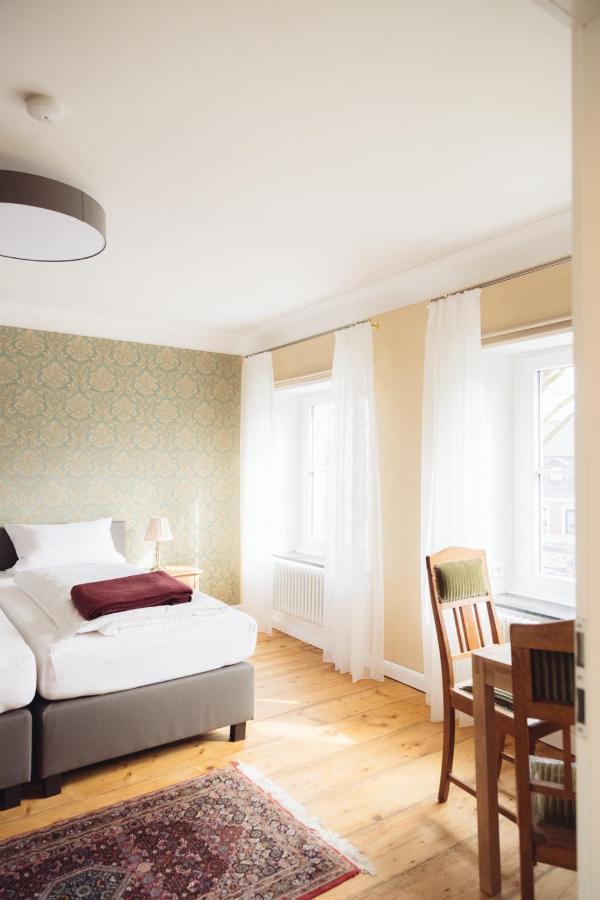 Altes Pfarrhaus Hotel Гелдерн Екстериор снимка
