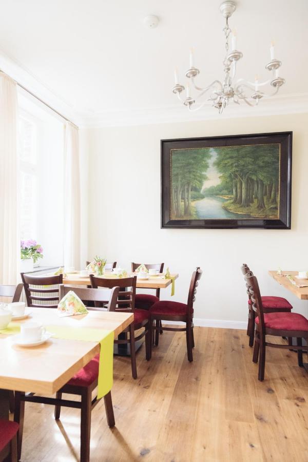 Altes Pfarrhaus Hotel Гелдерн Екстериор снимка
